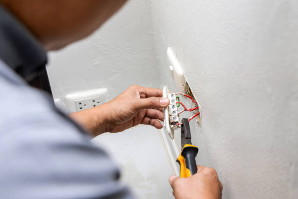 Trusted Rexland Acres, CA Electrician Experts